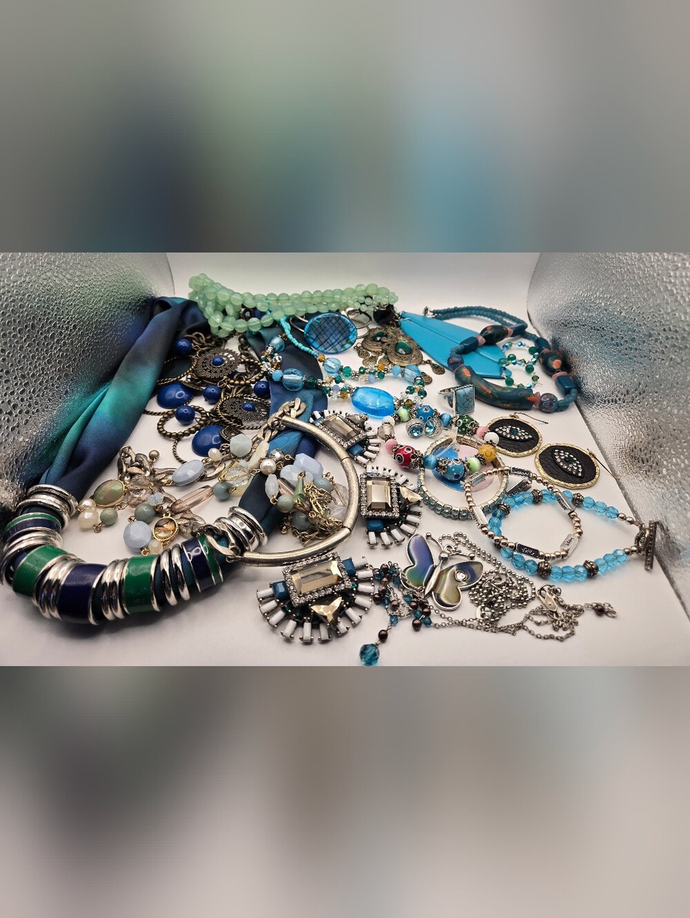Costume Jewelry Lot Blue Green Ocean Color 20 Wearable Pieces Necklace Bracelet